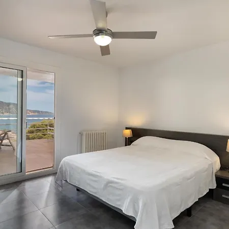 Lets Holidays With Sea Views In Cala Salions Apartamento